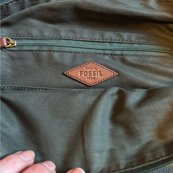 Fossil Dark Green Leather Crossbody Bag - Picture 11 of 16